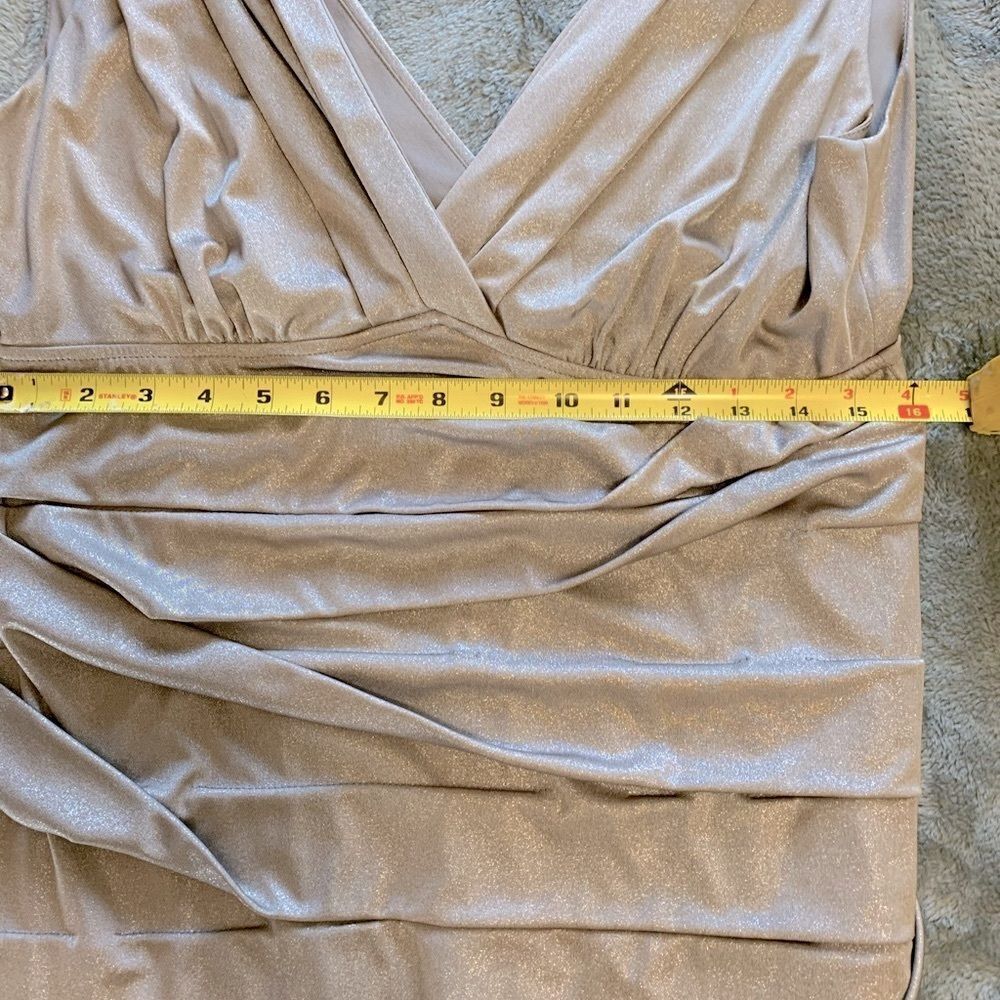 Elegant Gray Midi Dress - Picture 5 of 6